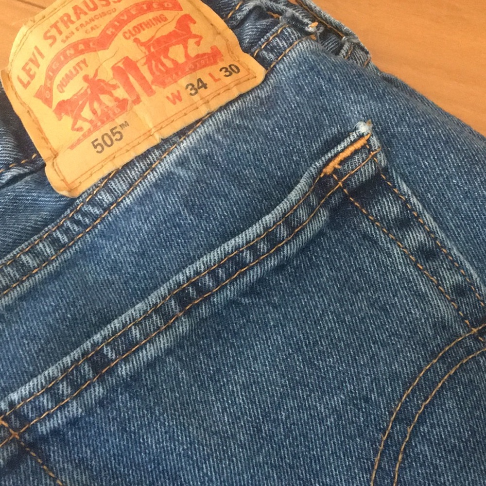 Levi Jeans 34x30 Slightly used, great condition 505